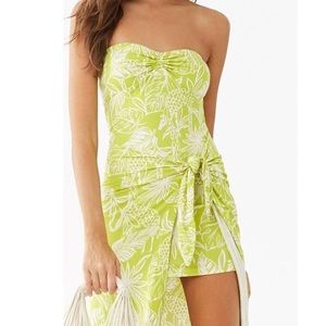 BNWT Leaf & Giraffe Print Dress